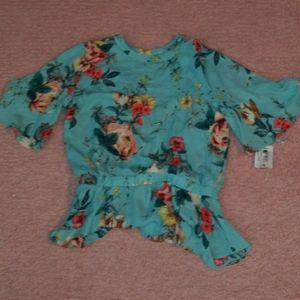 Blue floral top